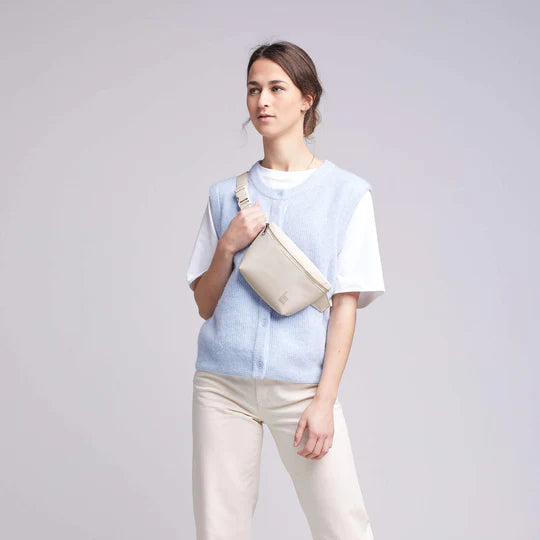 Hip Bag Monochrome - monochrome soft shell