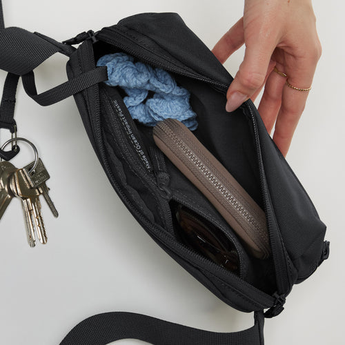 SLING BAG - BLACK