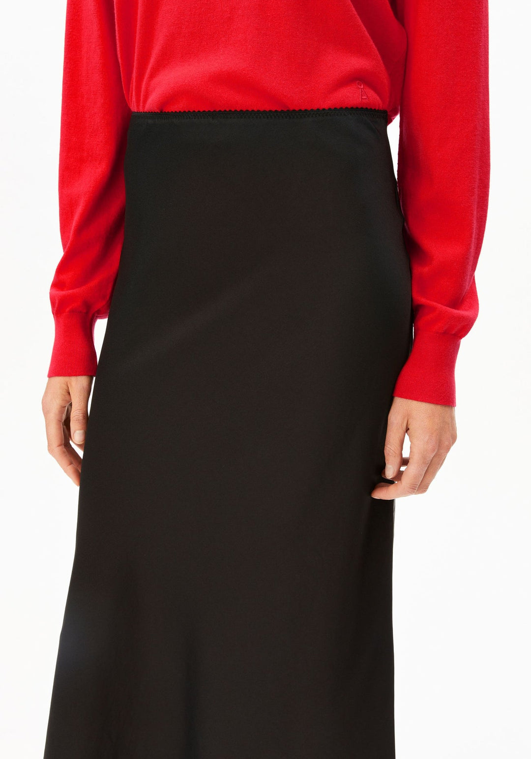 LENOVAA SATIN SLIP-SKIRT - black