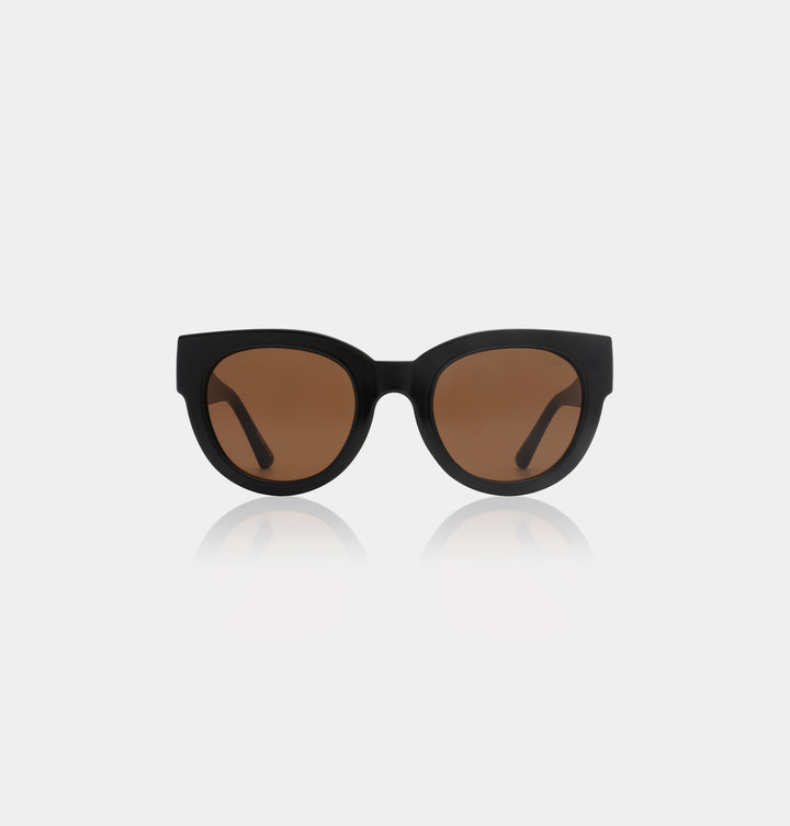 Lilly- Black