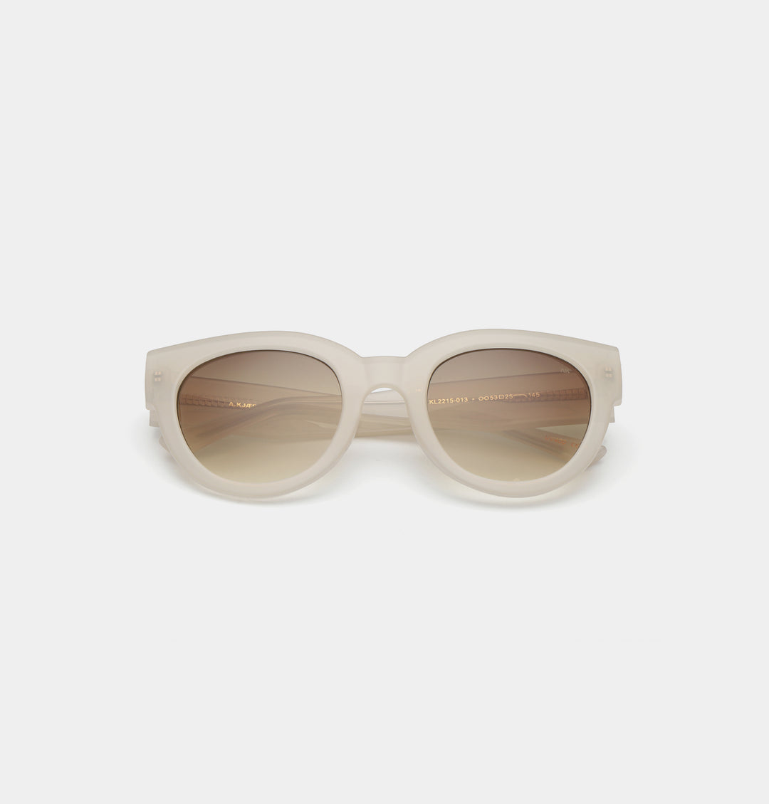 Lilly- cream bone