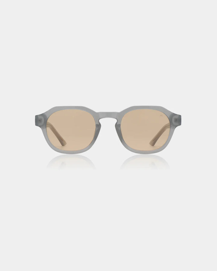 Zan - glaucus grey
