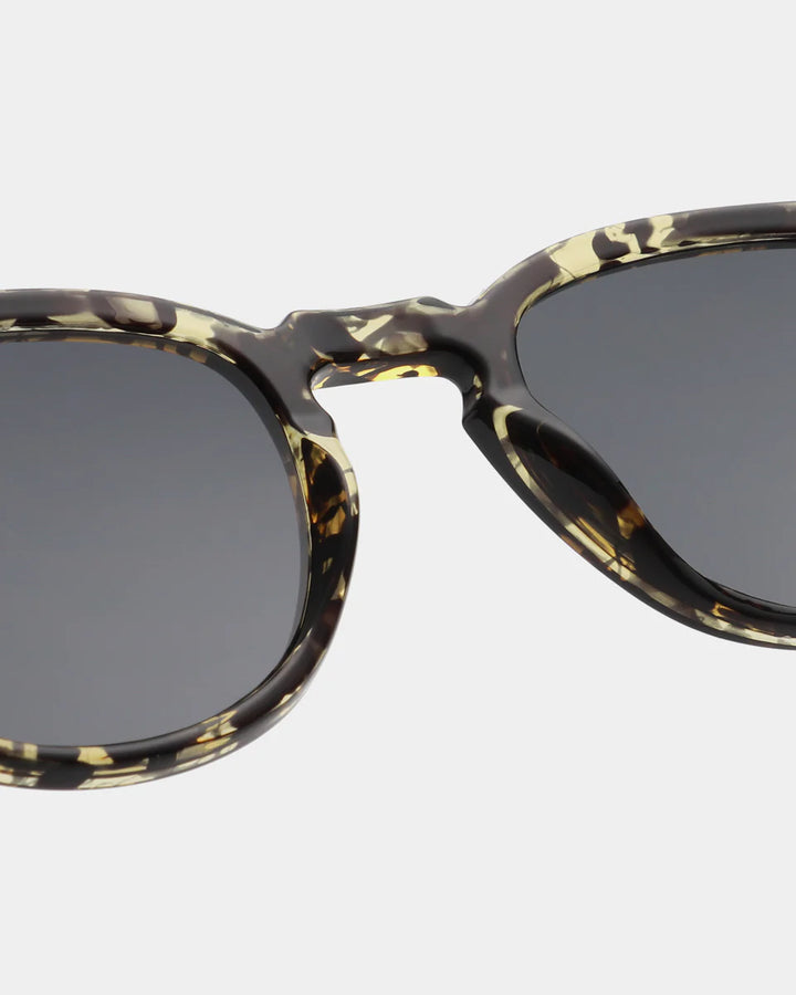 Bate - Black Yellow Tortoise