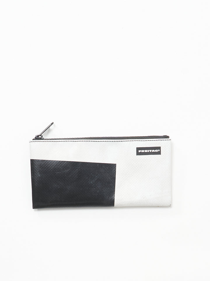 F06 Serena - white black