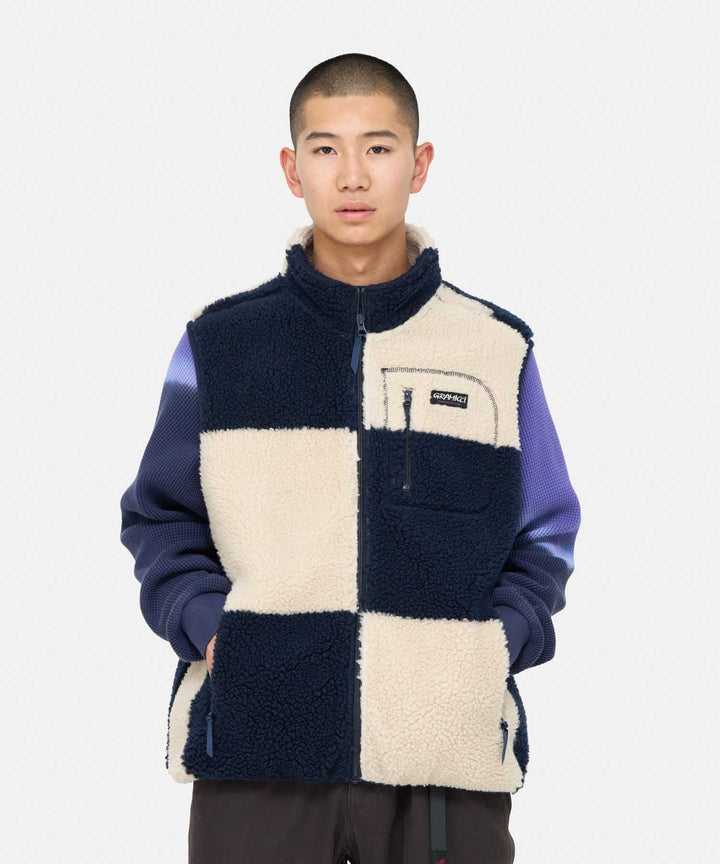 Gramicci Checkered Sherpa Vest - navy beige check