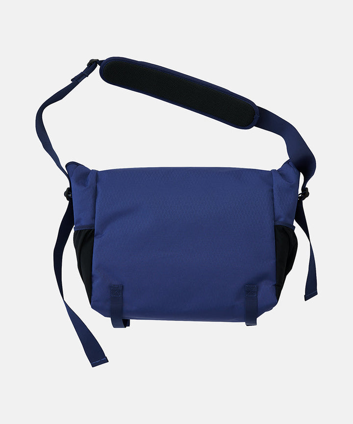 MESSENGER BAG - DUSKY BLUE