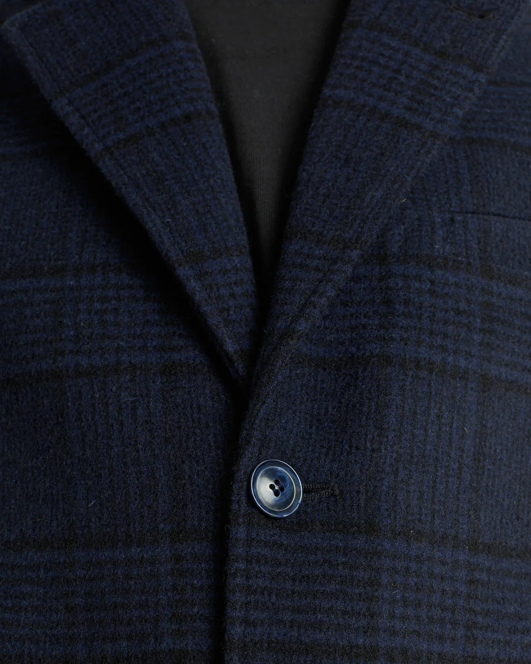 Ian Black navy Check