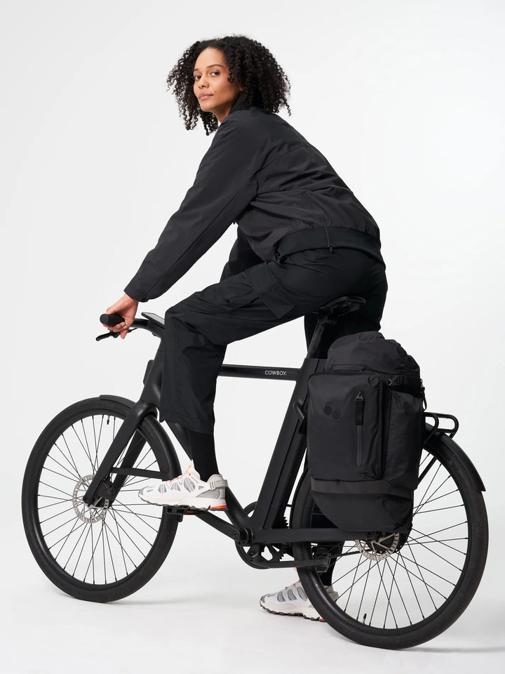Komut Medium - BIKE - Pure black