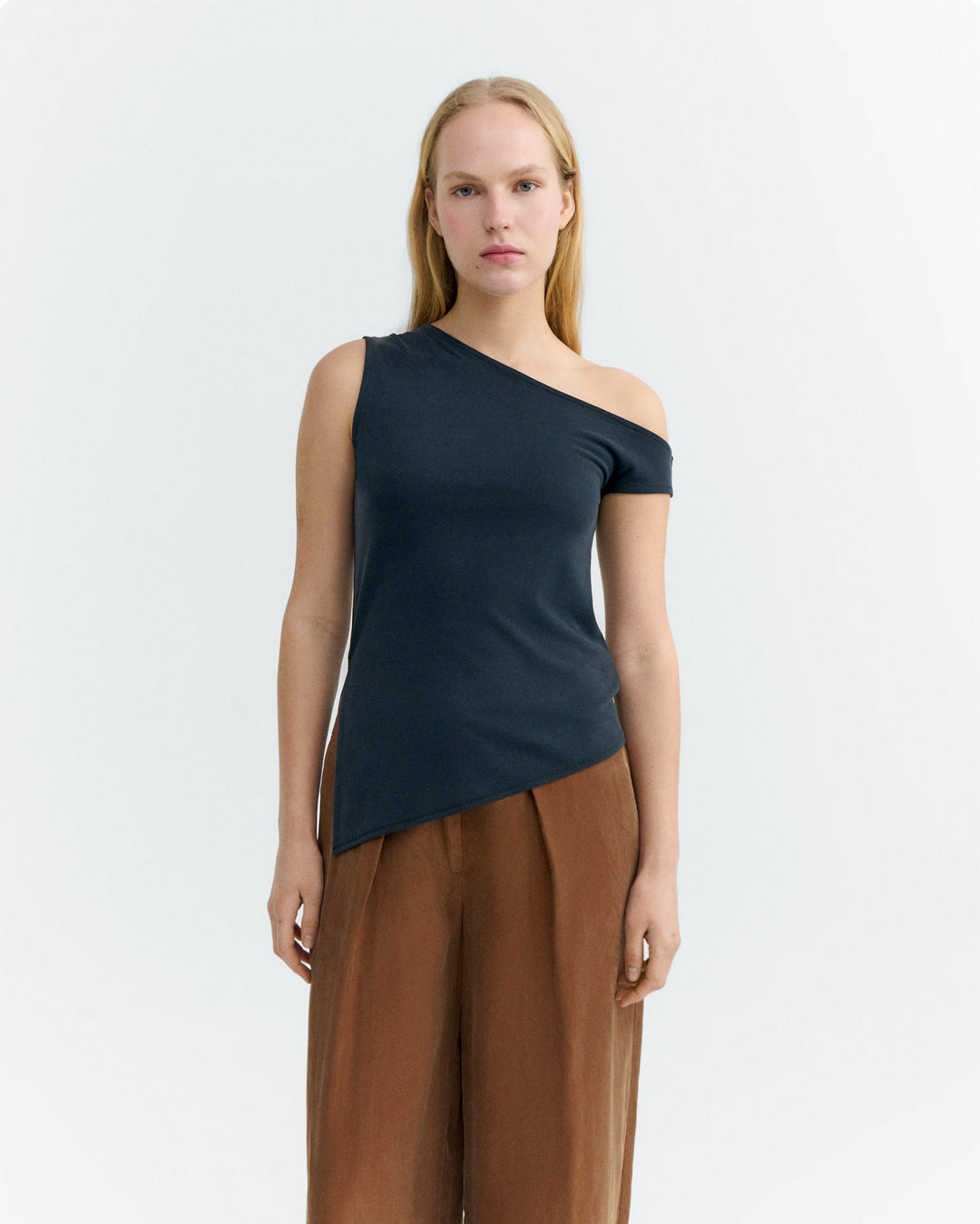 BLACK ZOHAR TOP