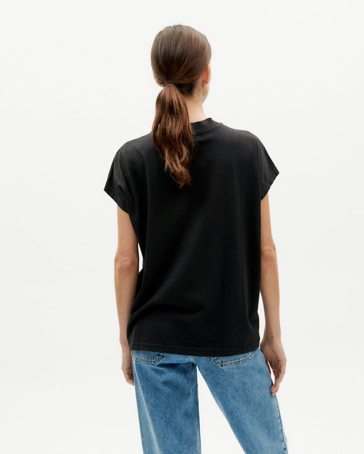 BLACK VOLTA TSHIRT