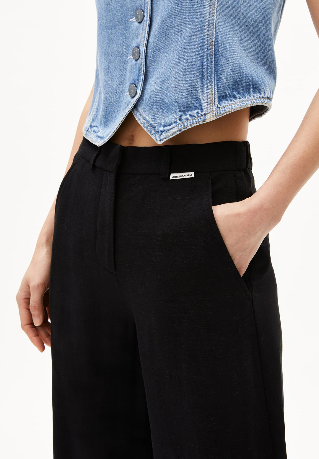CAARUNUS LINO - black