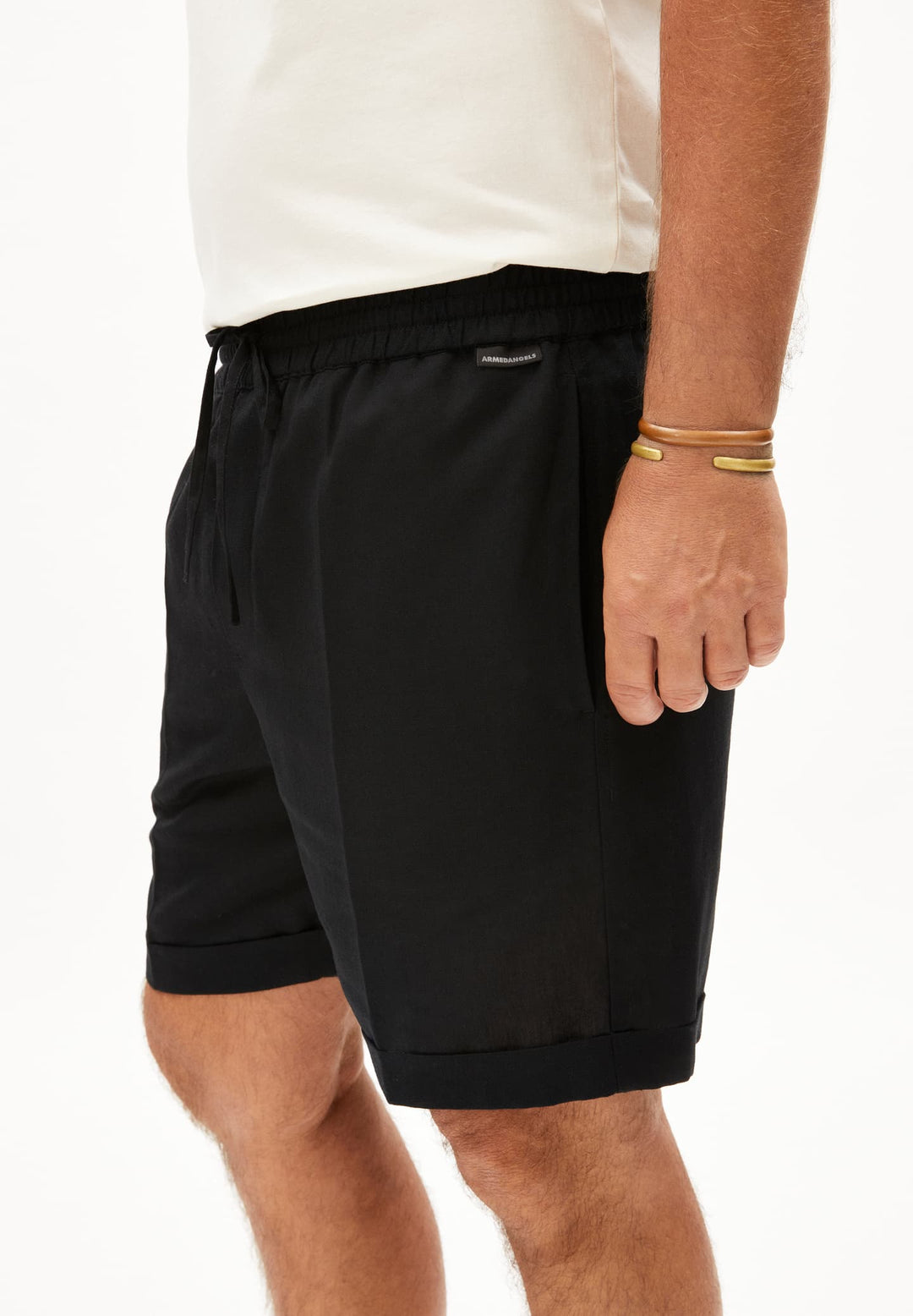 JAACQUE LINO - black