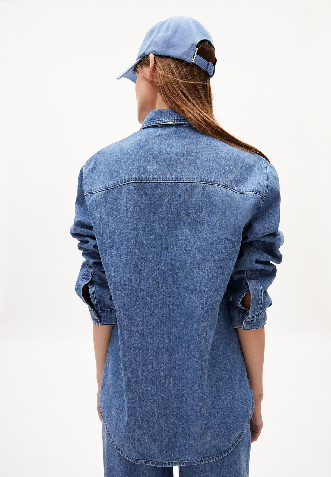 Jeaanne Demi -iced indigo