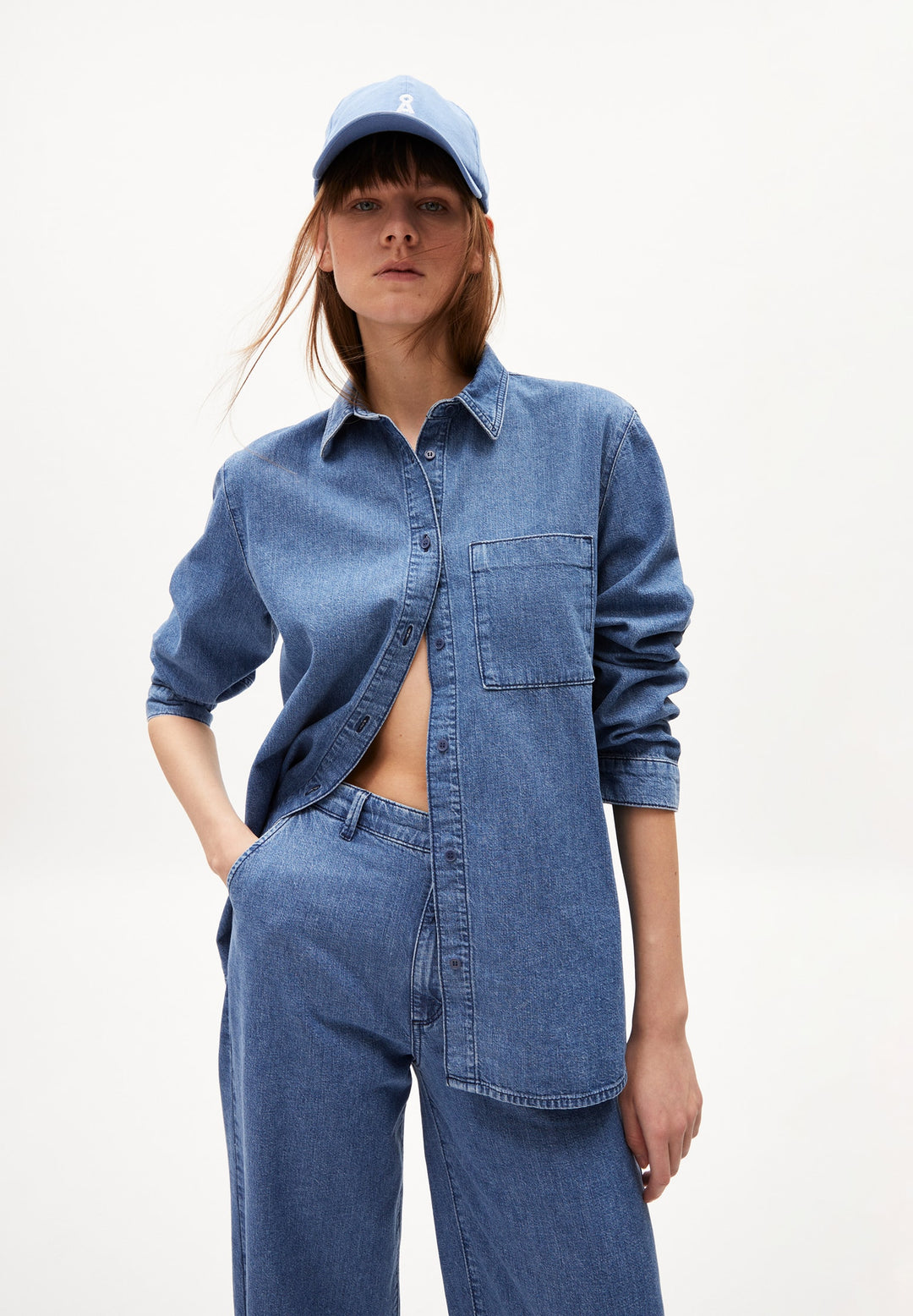 Jeaanne Demi -iced indigo