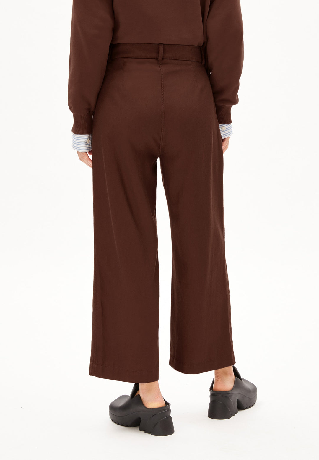 Sandrinaa - deep brown