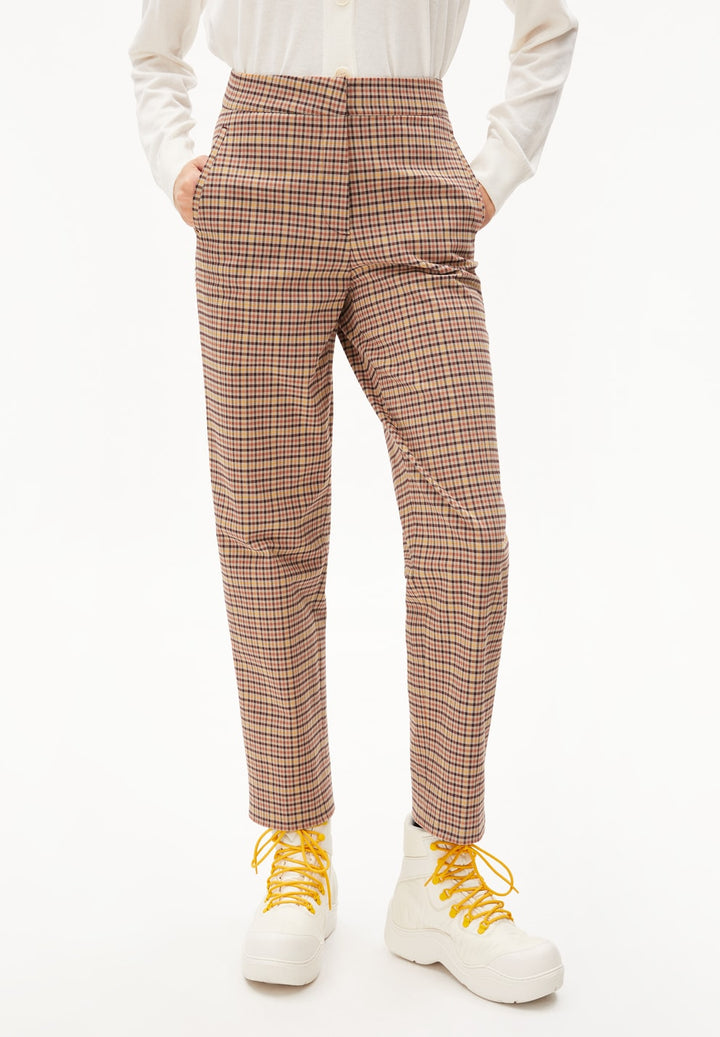 KORNELIAA Tartan - kitt-fudge